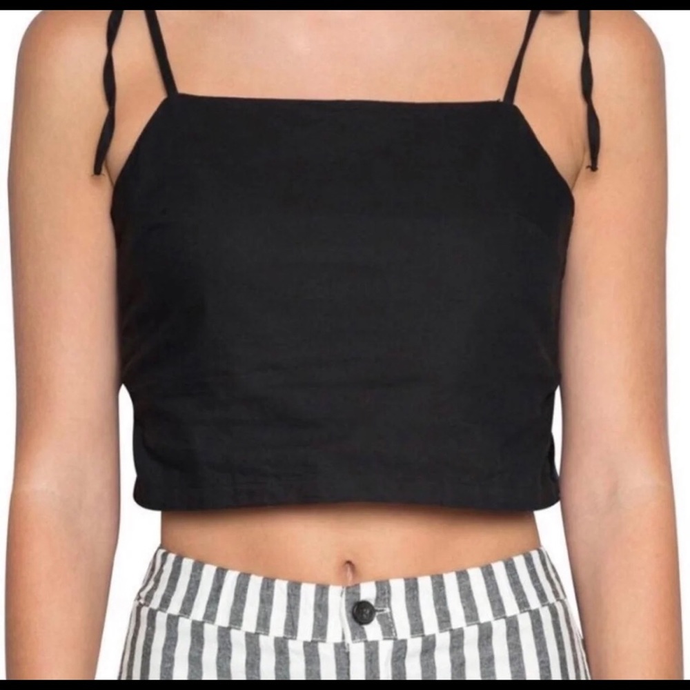 Brandy Melville black top